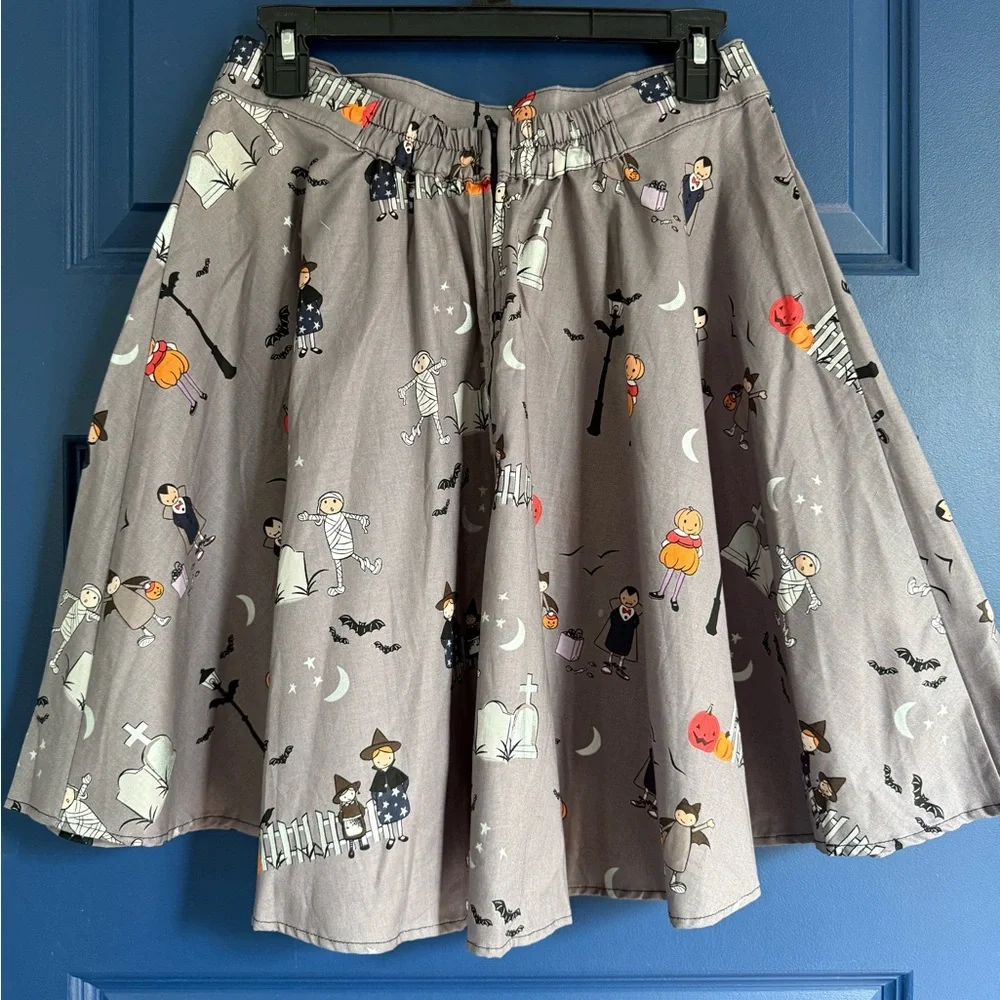 Retrolicious Gray 2 piece Halloween Dress with Vintage Trick-or-Treat Print. NWT